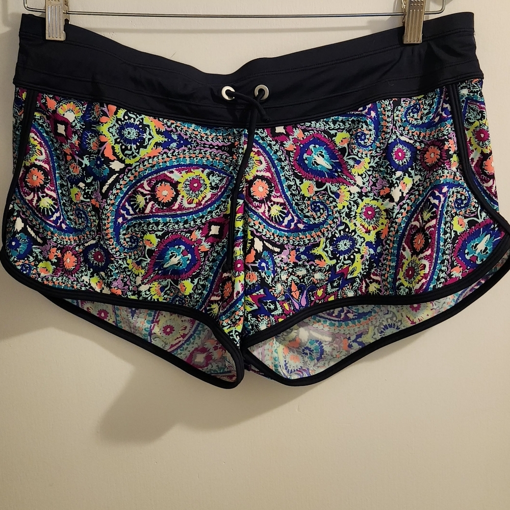 Athleta Multicolor Women's Shorts Like NEW!!